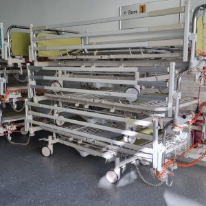 Болницата в Разлог с дарение: 38 болнични легла и 16 болнични шкафчета подобряват условията за лечение