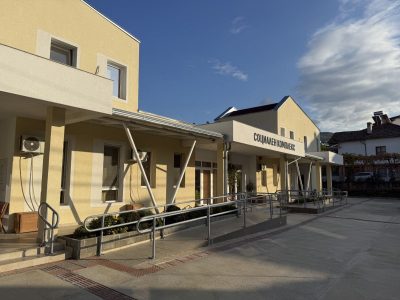 Петрич с нов „зелен“ проект – фотоволтаици и електромобил за социалните услуги