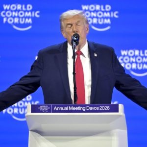 Тръмп: Искаме преговори за Гренландия, не сила