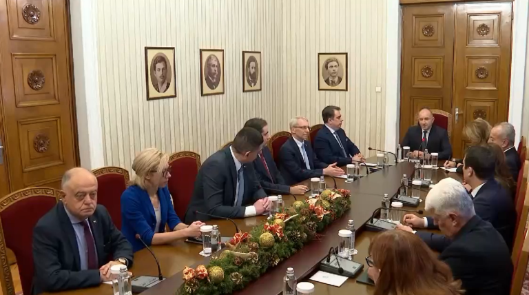 ПП–ДБ: Невъзможно е ново управление в този парламент, нужен е удължителен бюджет